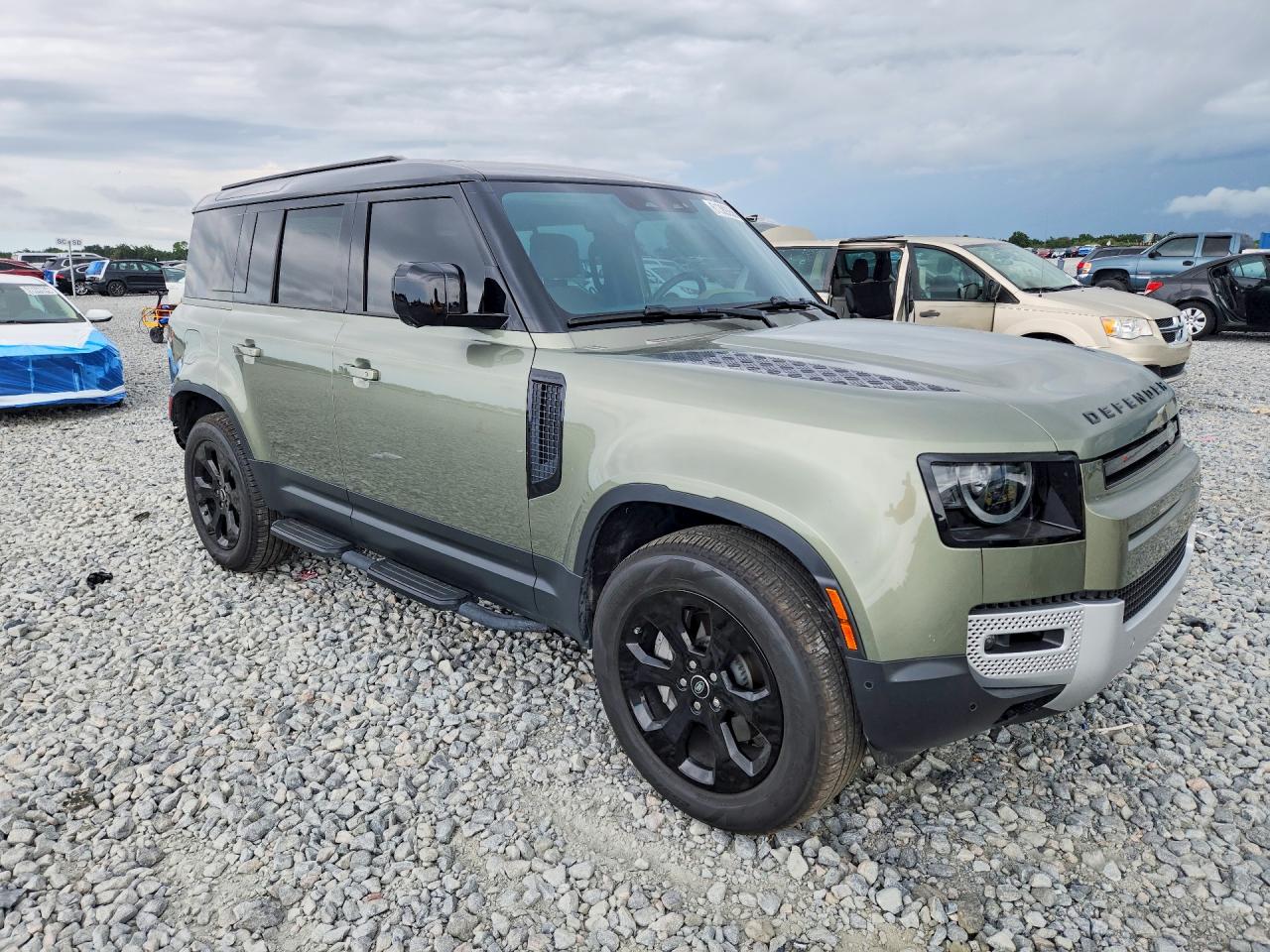 2025 LAND ROVER DEFENDER