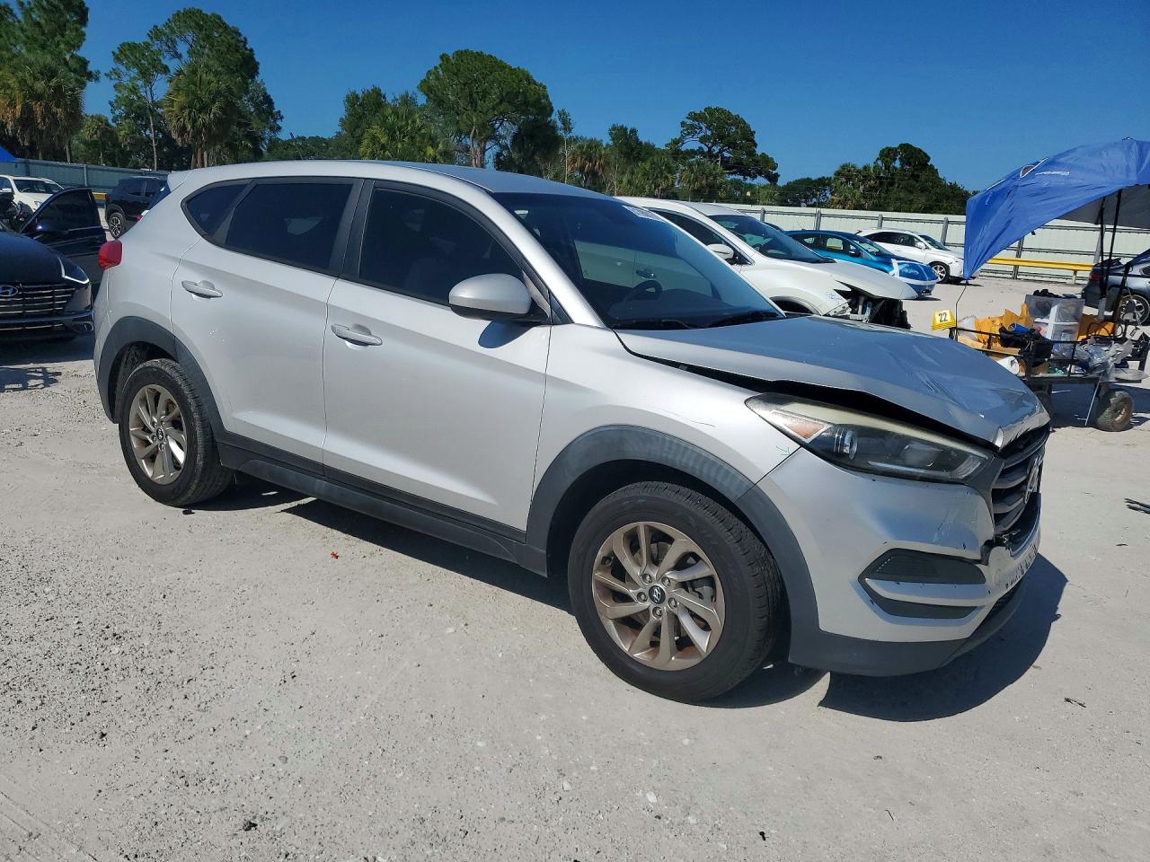 2016 HYUNDAI TUCSON