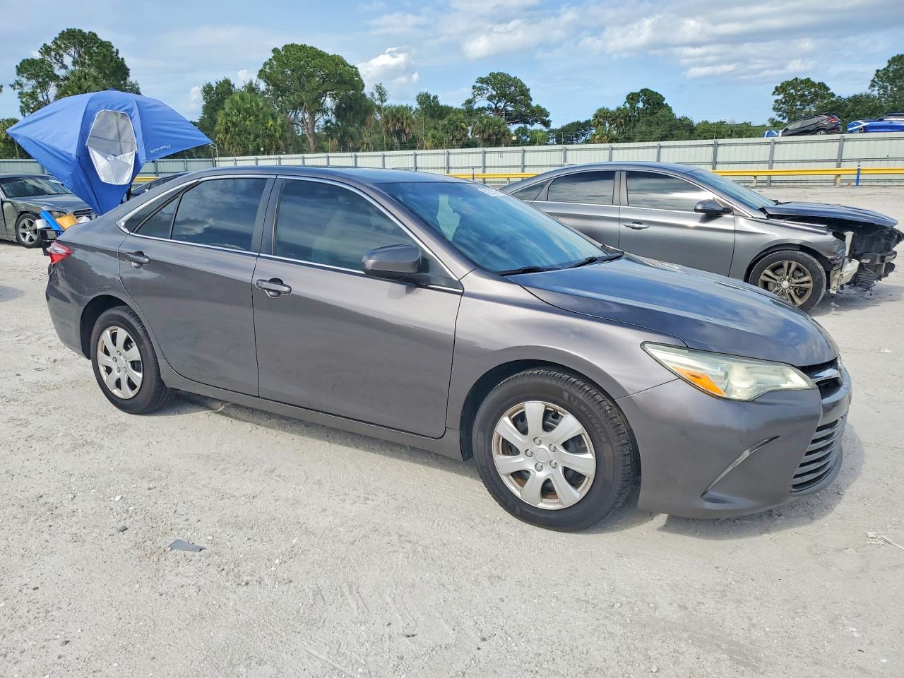 2016 TOYOTA CAMRY