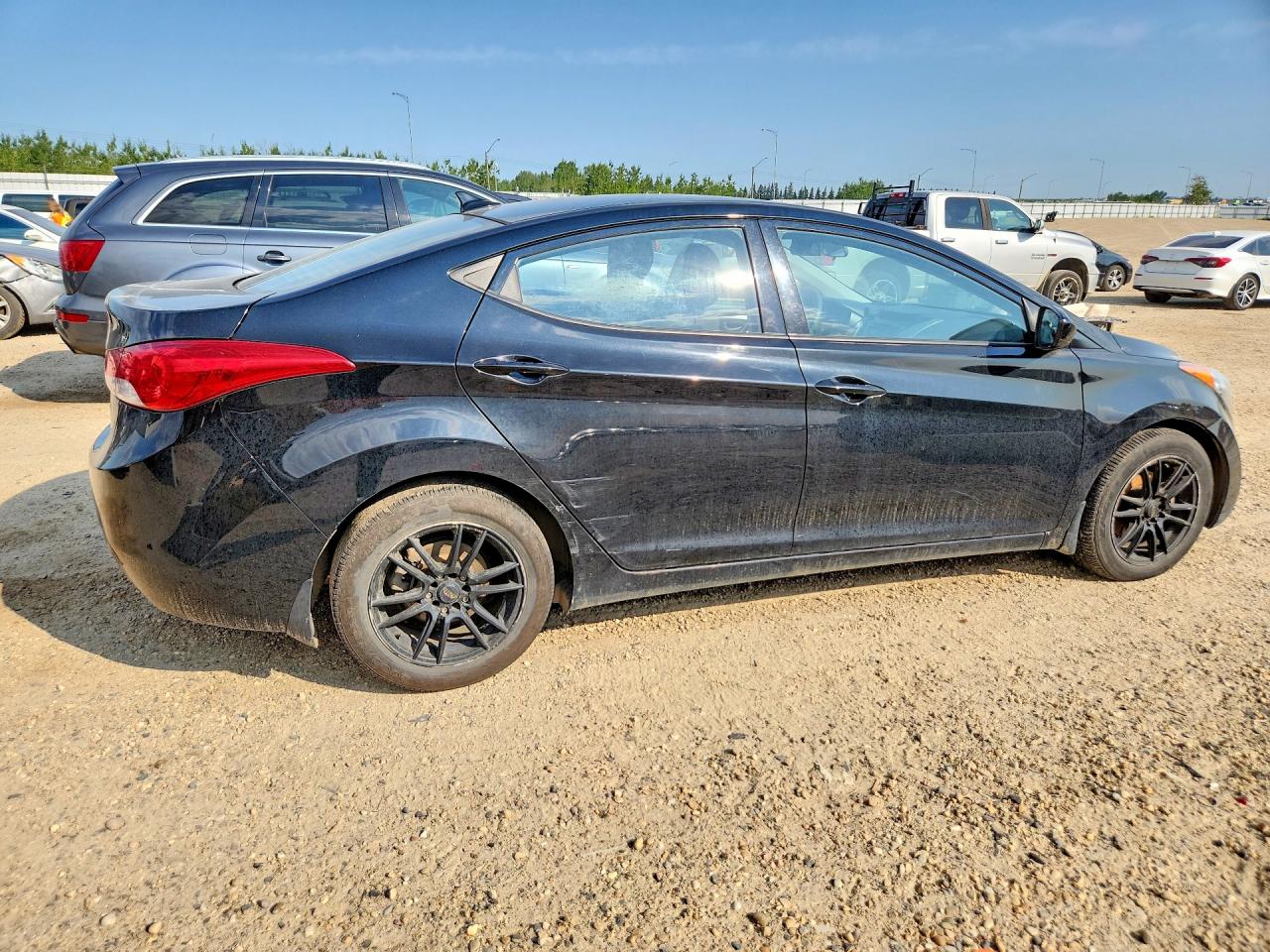 2013 HYUNDAI ELANTRA