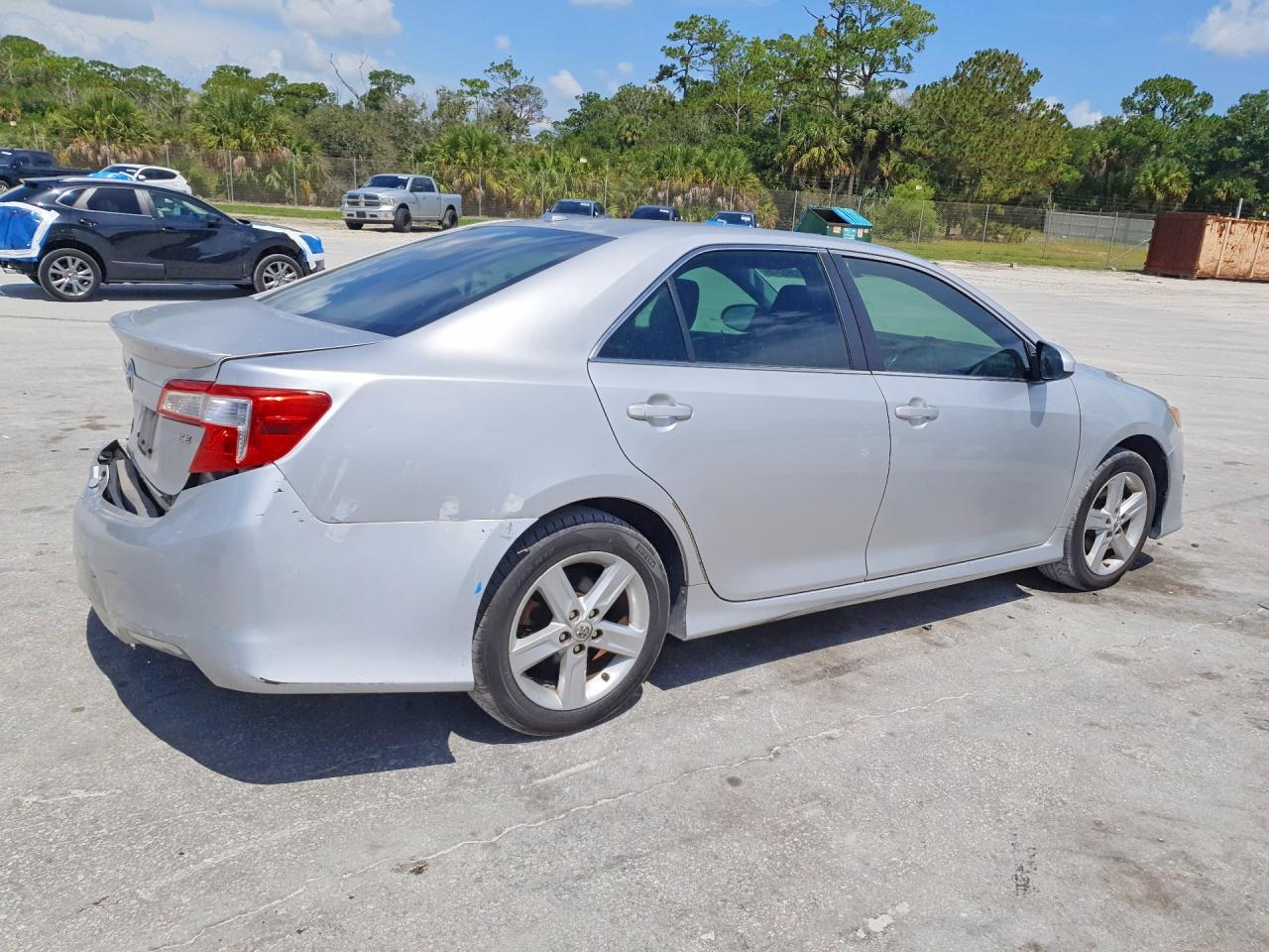 2013 TOYOTA CAMRY