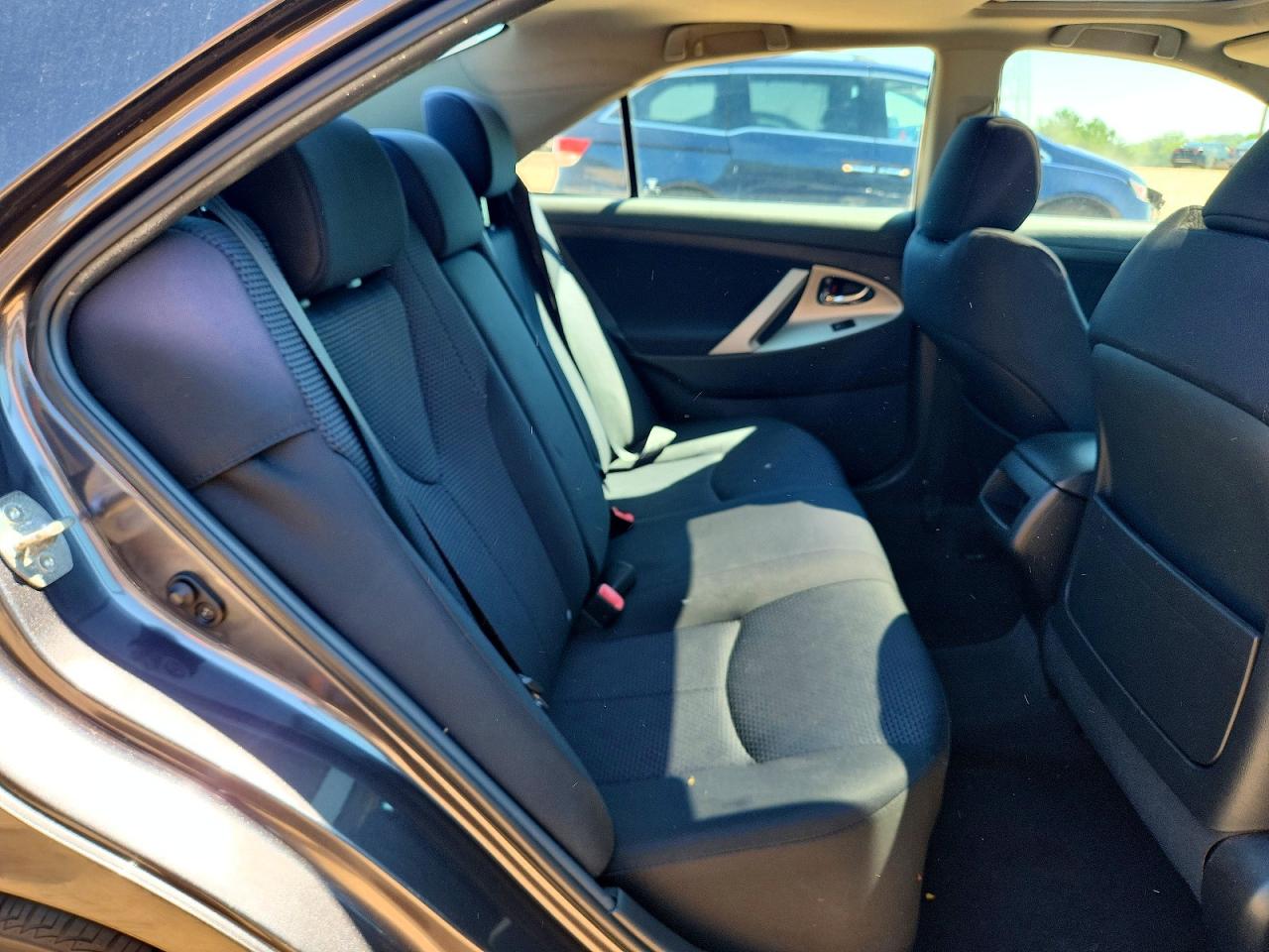 2011 TOYOTA CAMRY