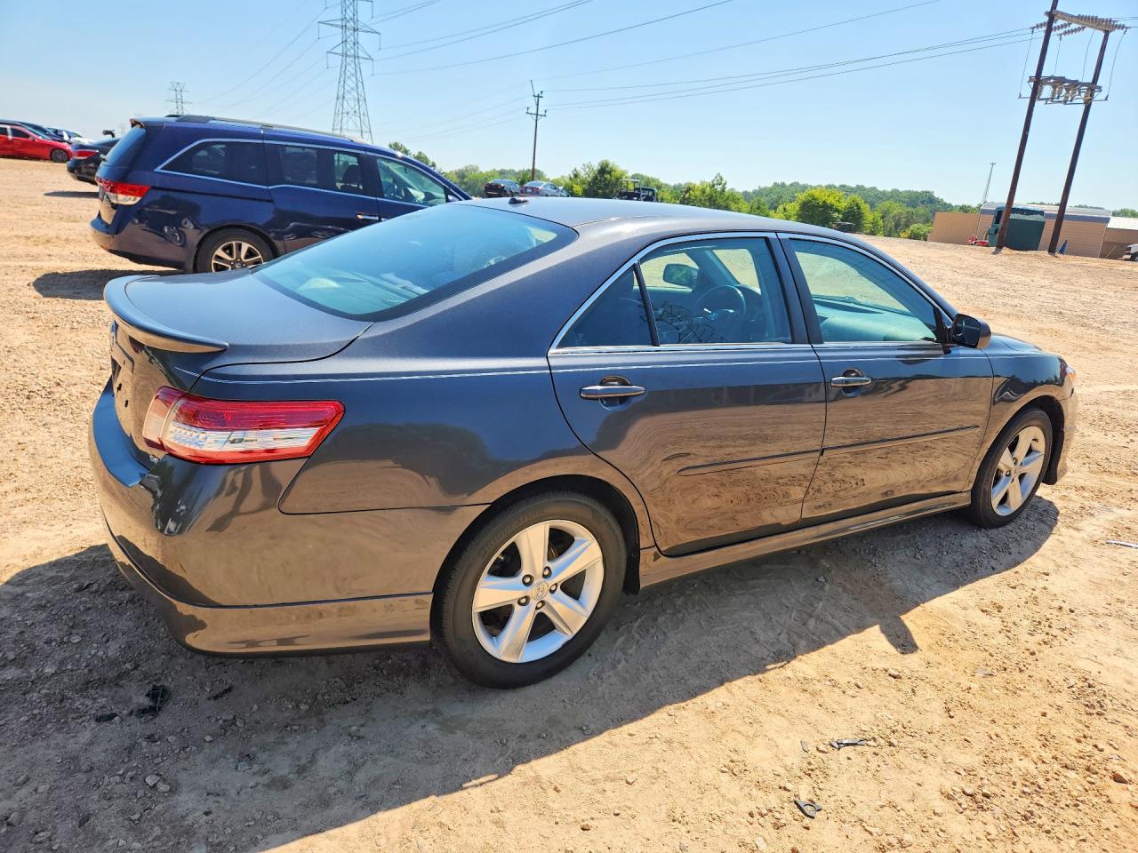 2011 TOYOTA CAMRY