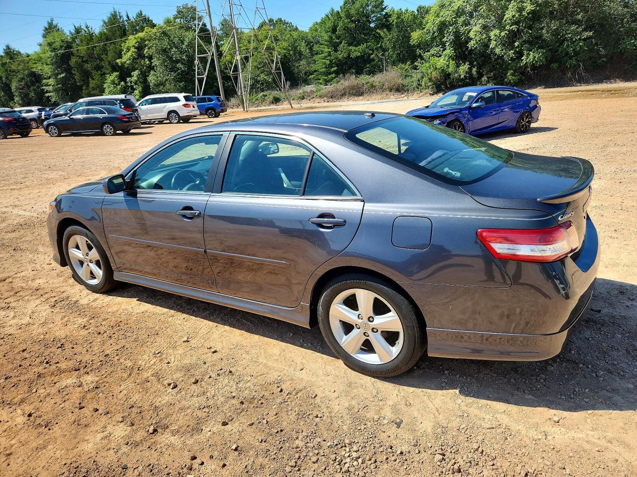 2011 TOYOTA CAMRY