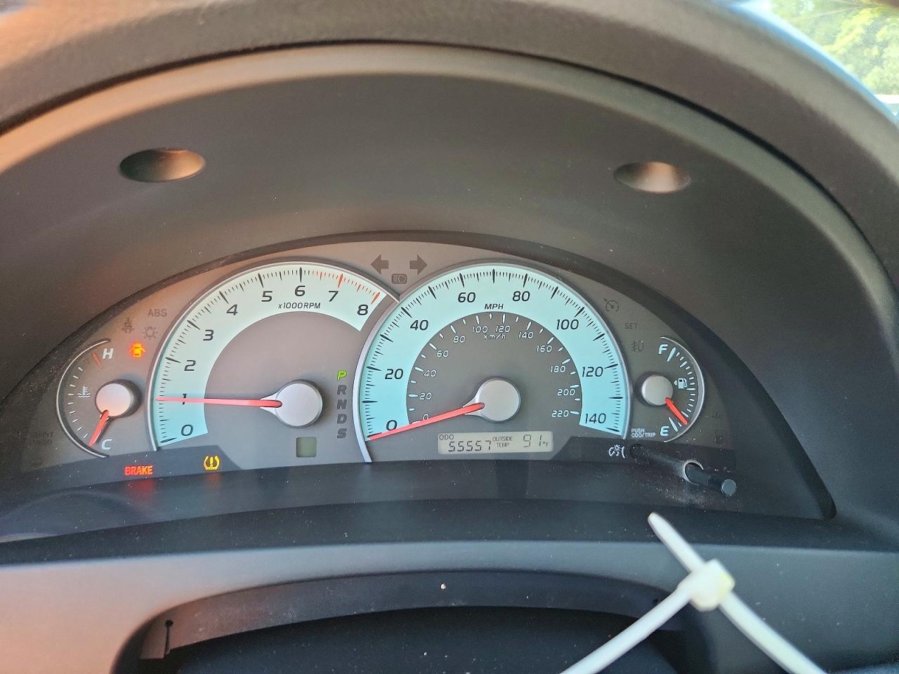2011 TOYOTA CAMRY