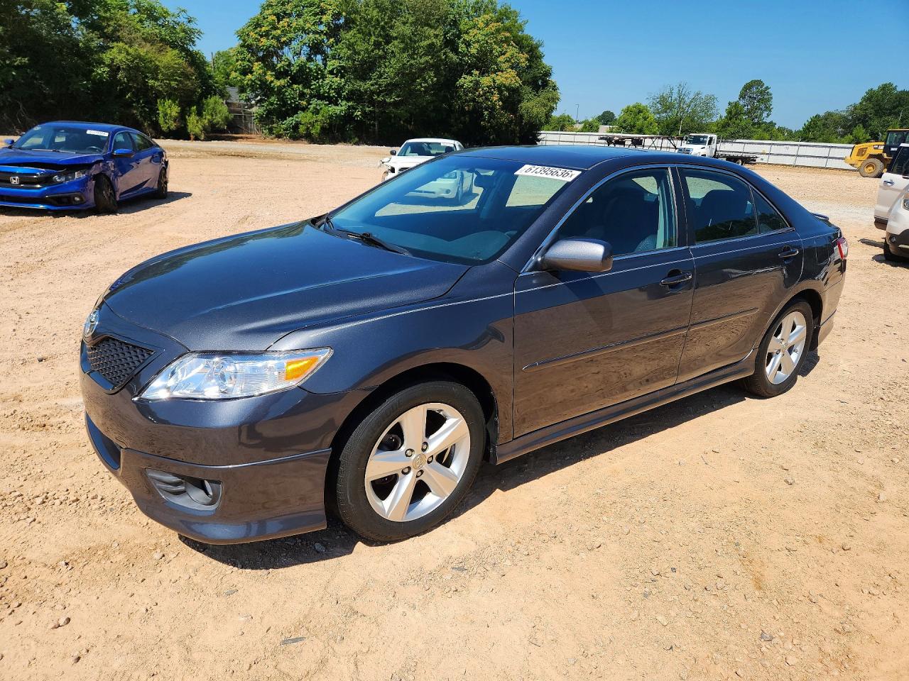 2011 TOYOTA CAMRY