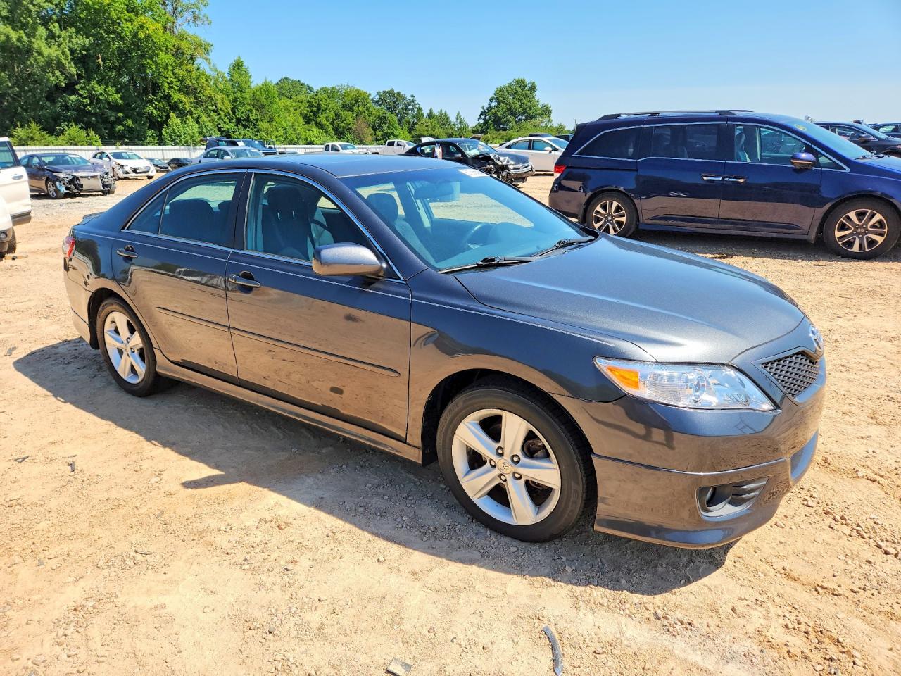 2011 TOYOTA CAMRY