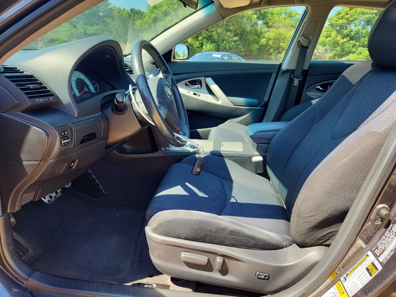 2011 TOYOTA CAMRY