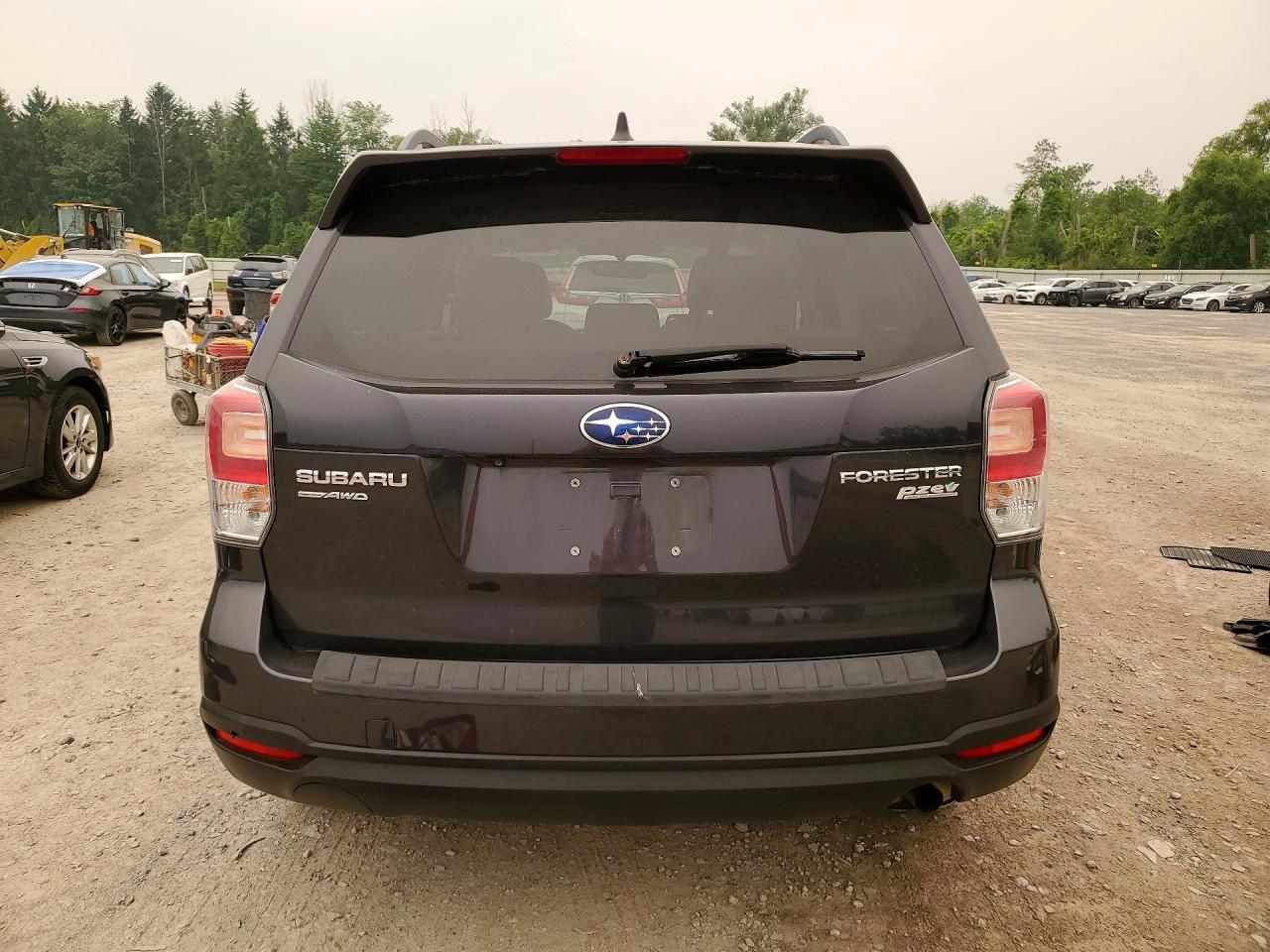 2017 SUBARU FORESTER