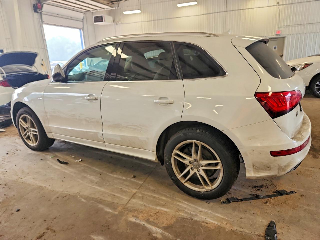 2013 AUDI Q5