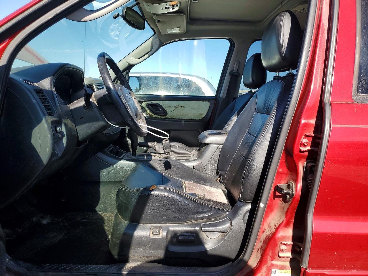 2005 FORD ESCAPE