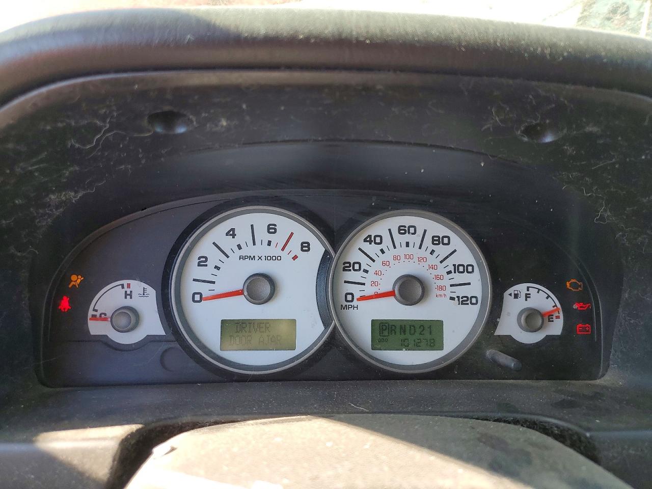 2005 FORD ESCAPE