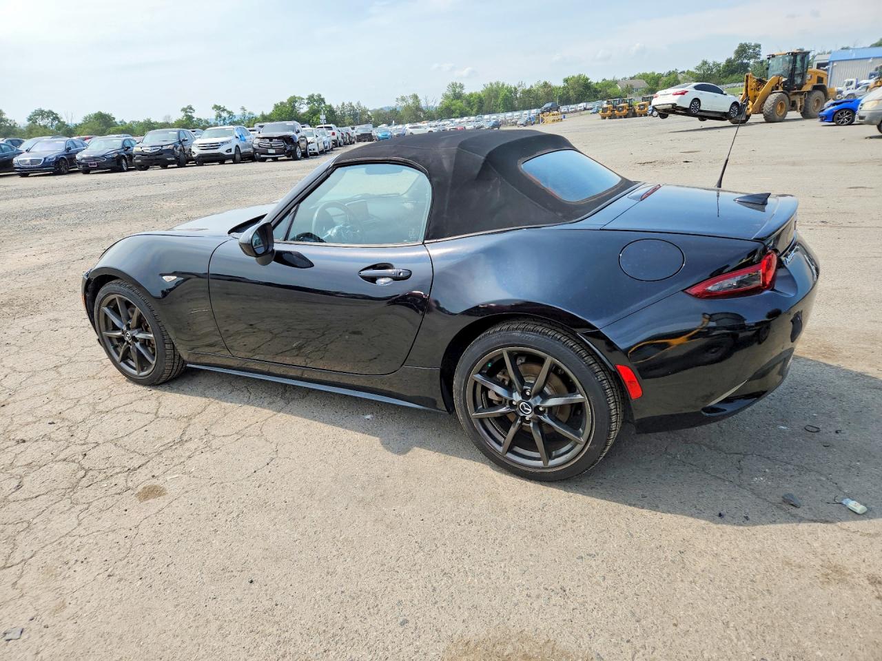 2017 MAZDA MX5