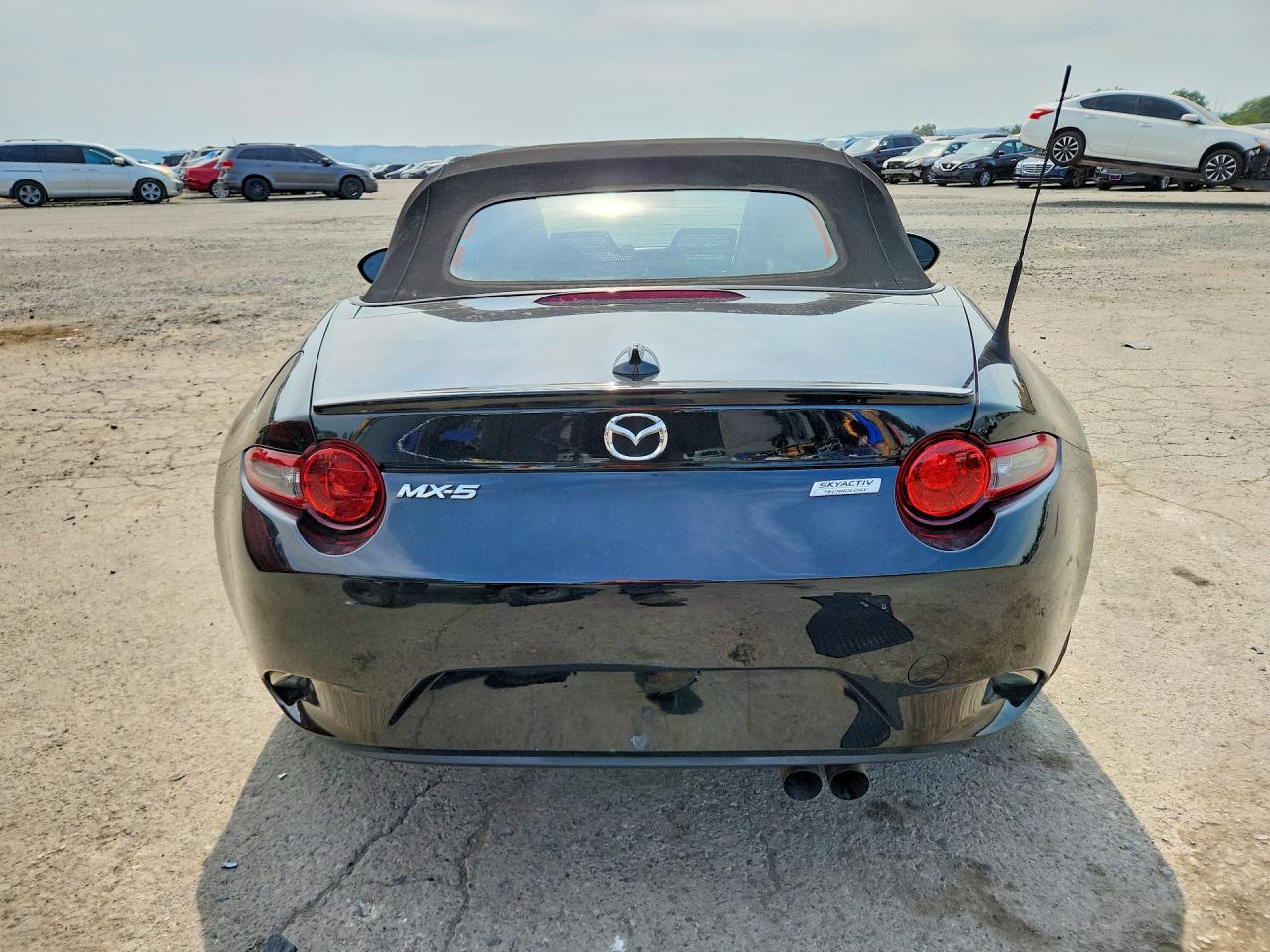 2017 MAZDA MX5