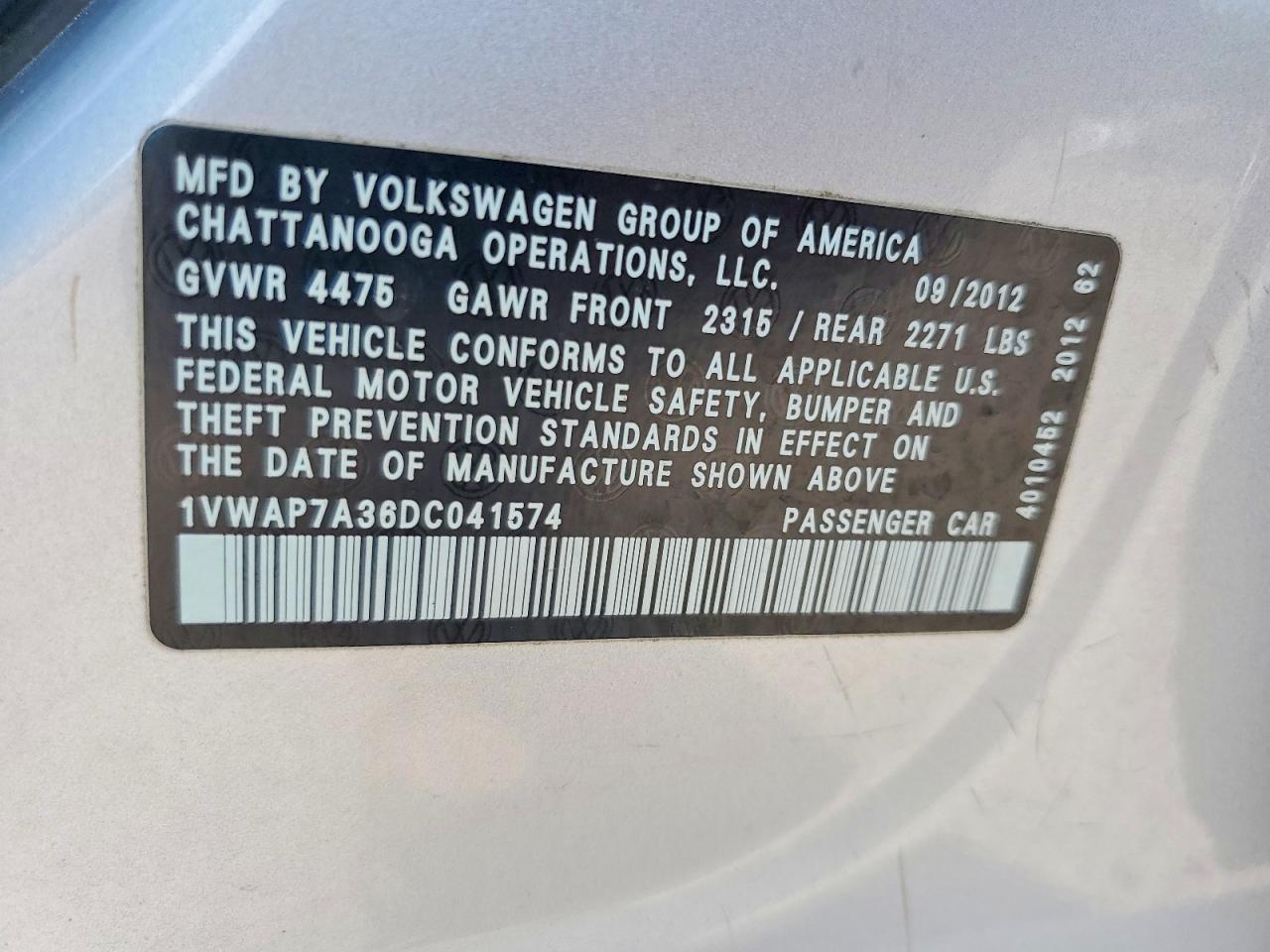 2013 VOLKSWAGEN PASSAT