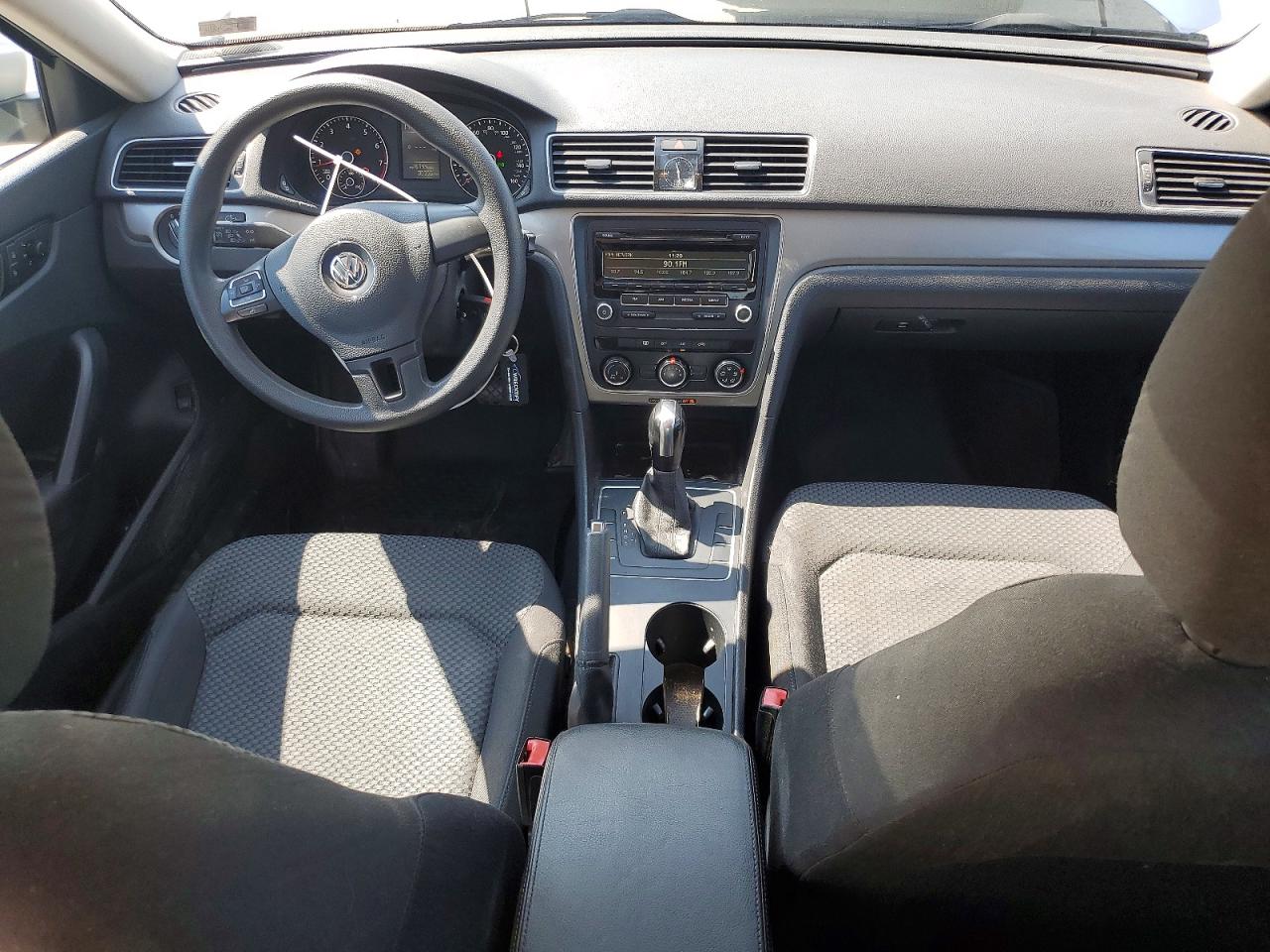 2013 VOLKSWAGEN PASSAT