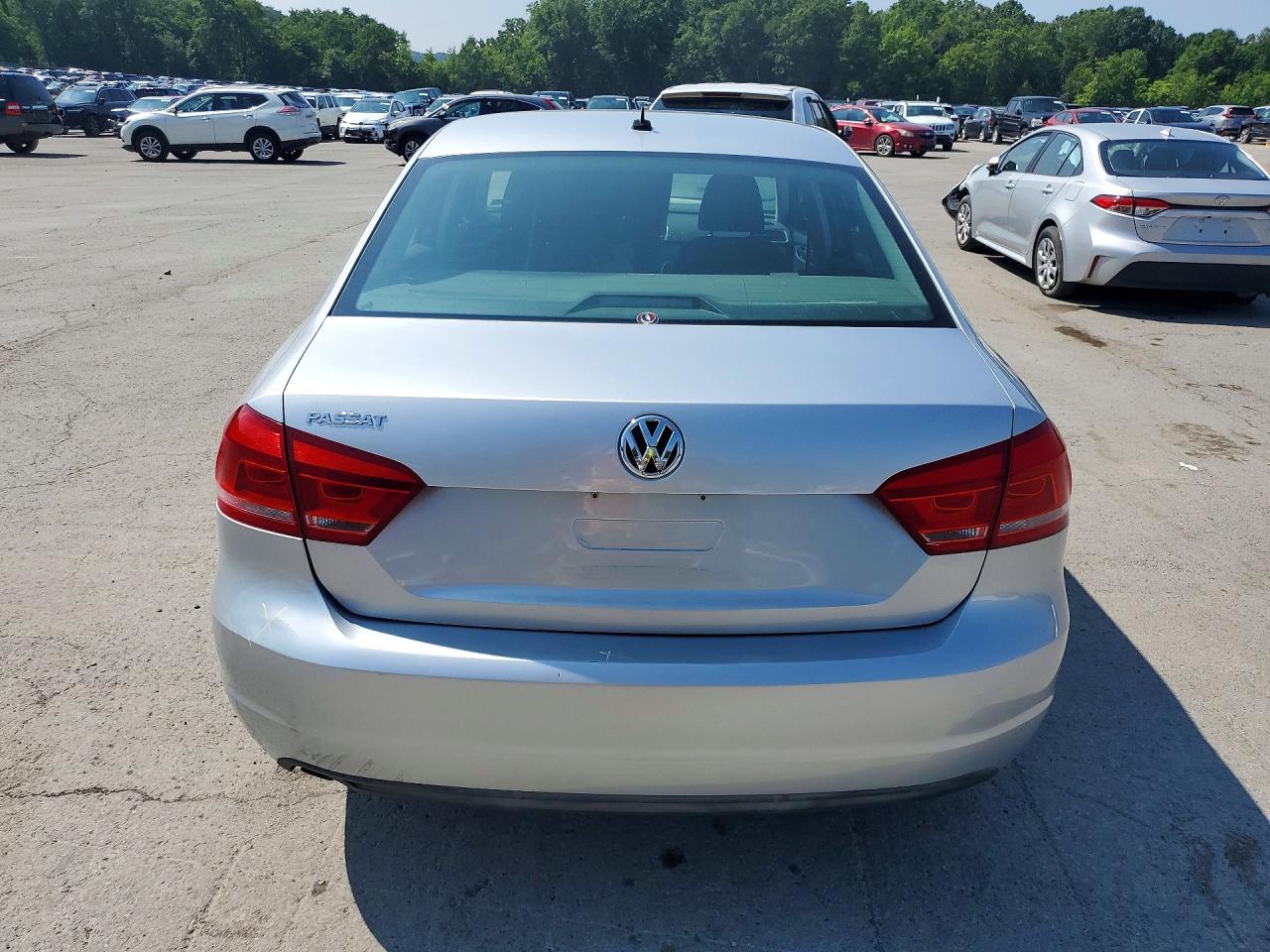 2013 VOLKSWAGEN PASSAT