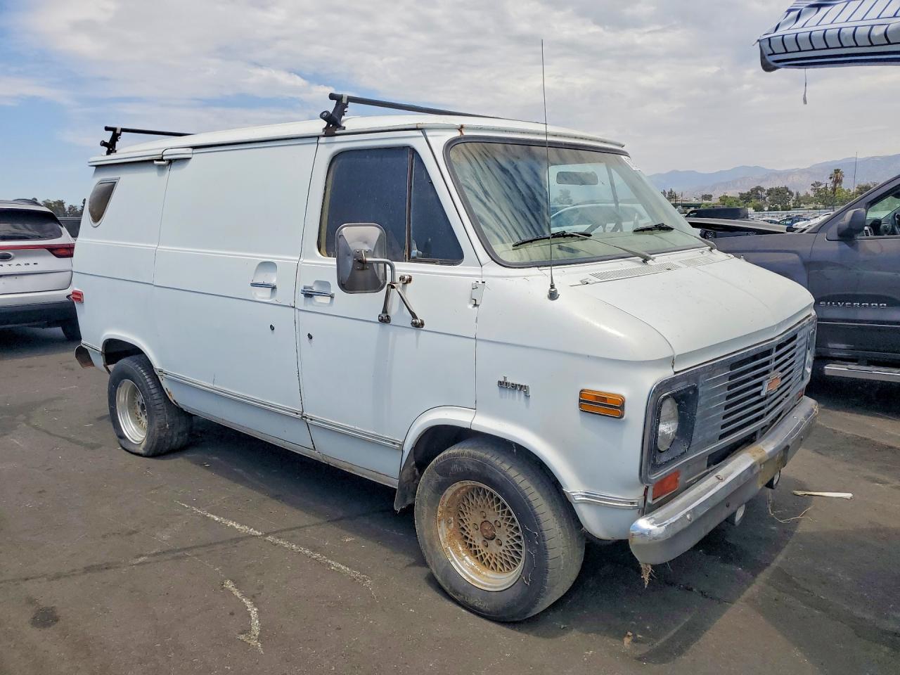 1974 CHEVROLET VAN
