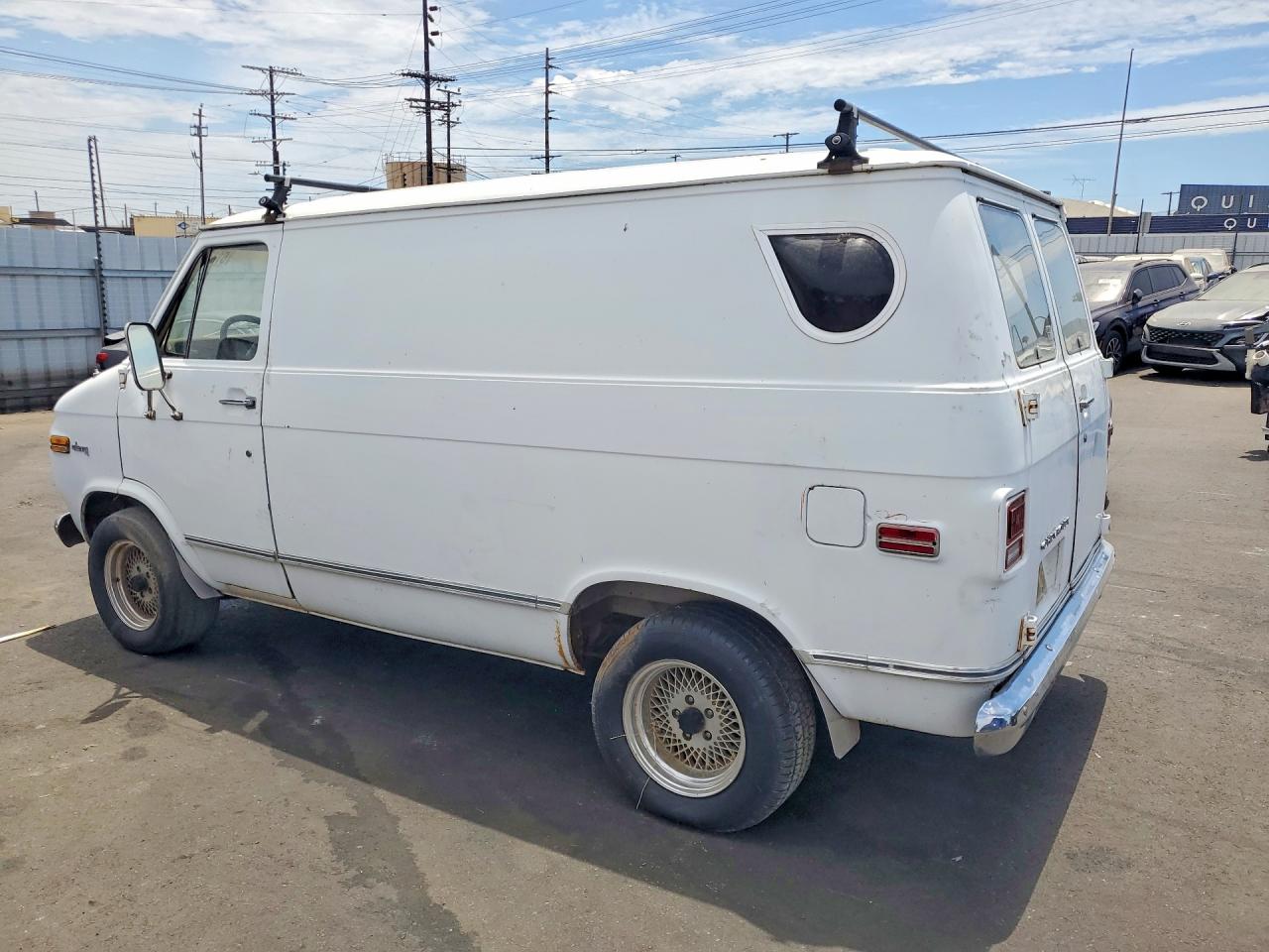 1974 CHEVROLET VAN