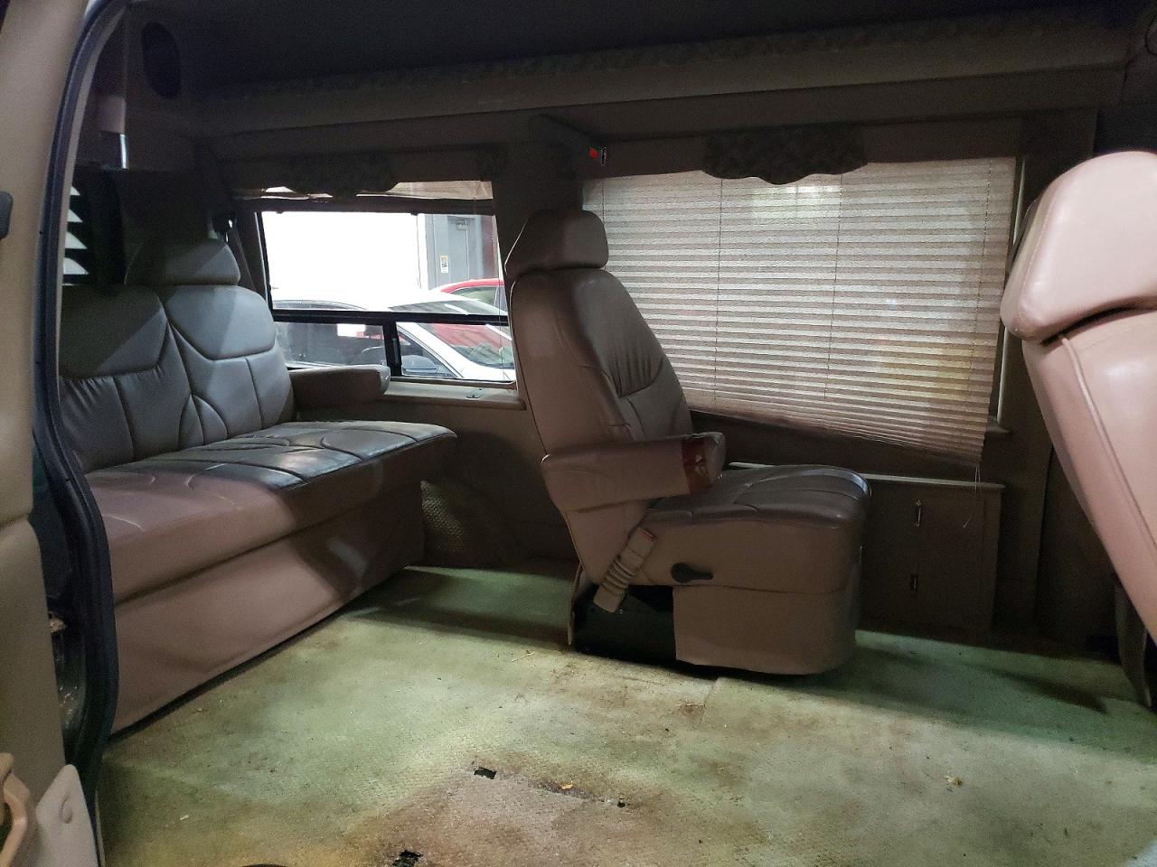 2002 CHEVROLET EXPRESS