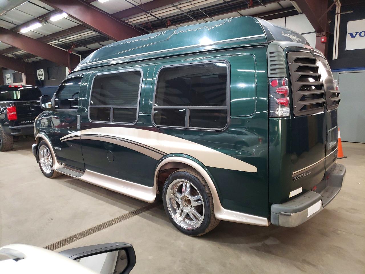 2002 CHEVROLET EXPRESS