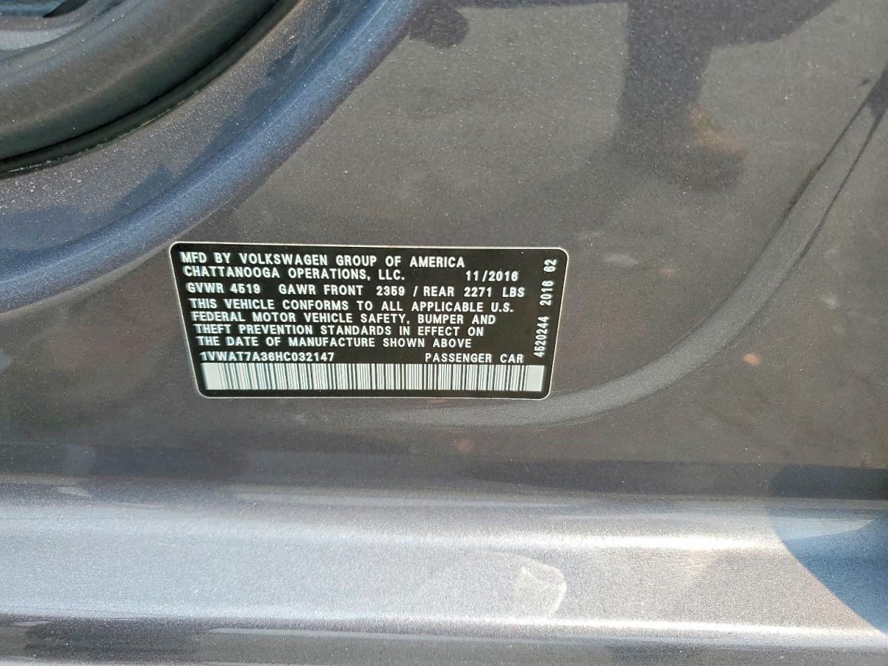 2017 VOLKSWAGEN PASSAT