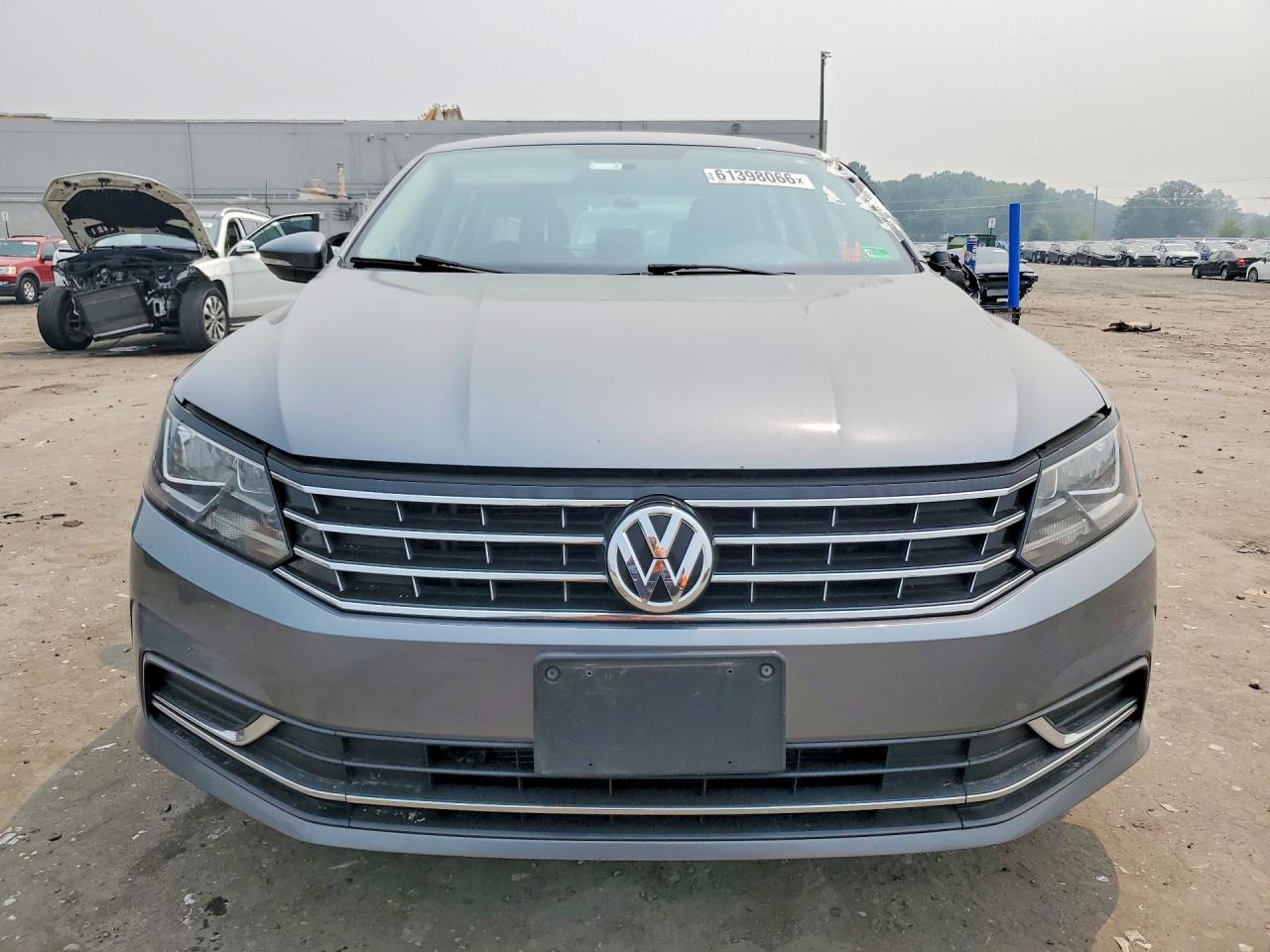 2017 VOLKSWAGEN PASSAT