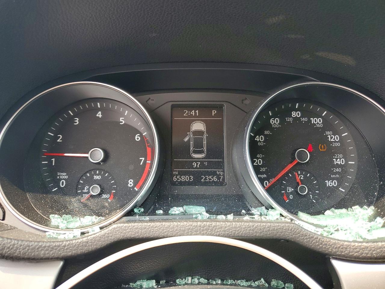 2017 VOLKSWAGEN PASSAT