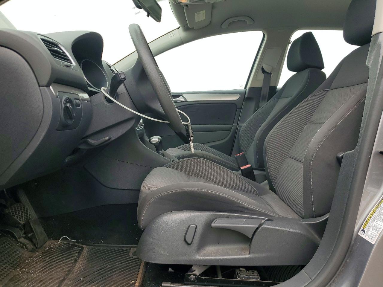 2010 VOLKSWAGEN GOLF