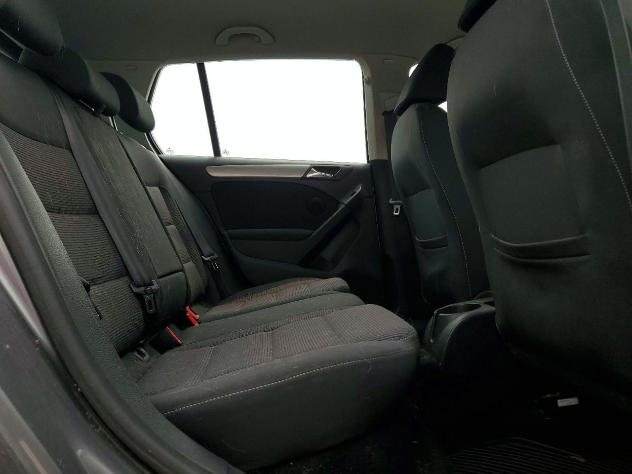 2010 VOLKSWAGEN GOLF