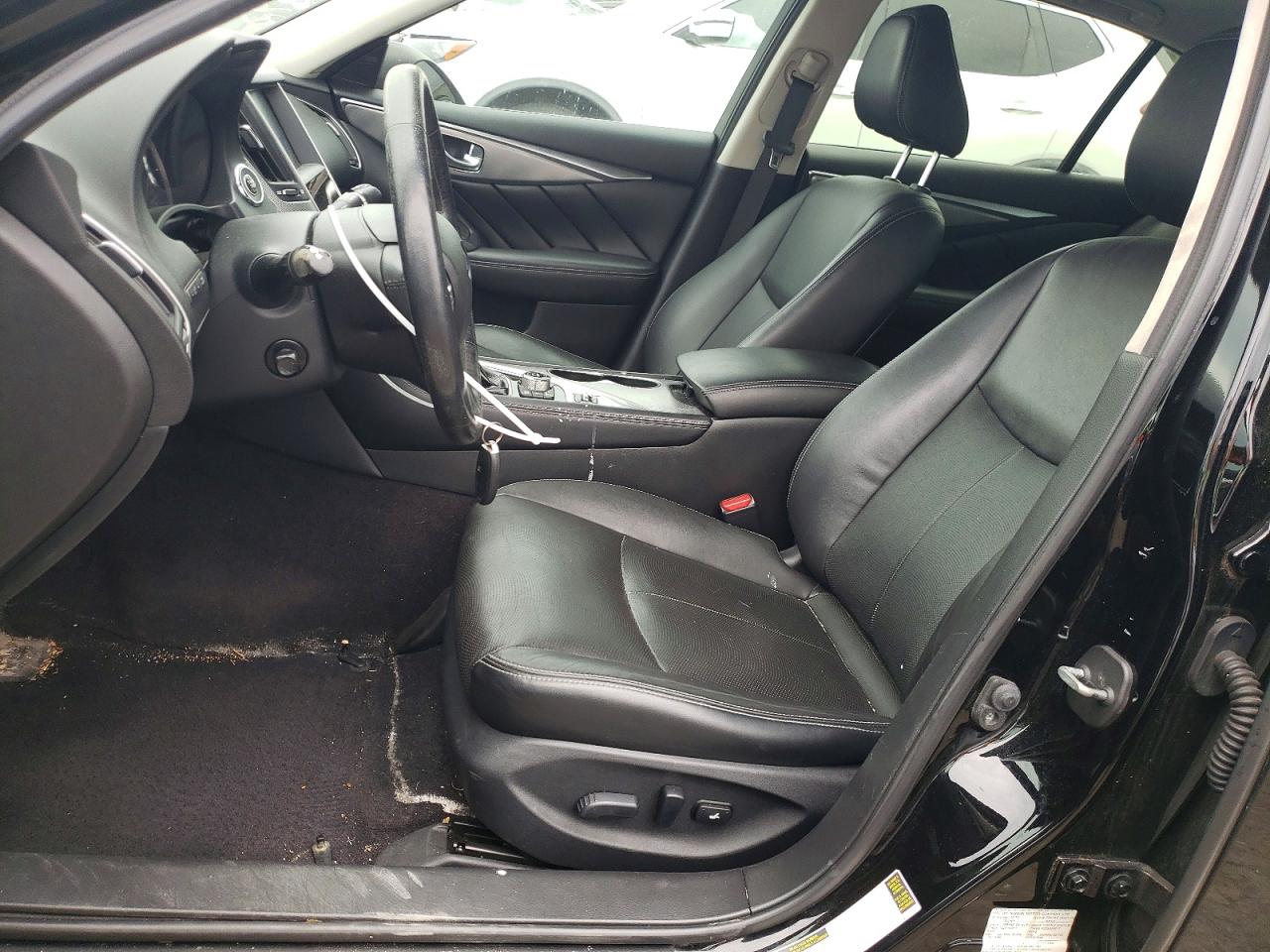 2016 INFINITI Q50