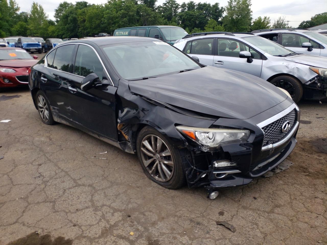 2016 INFINITI Q50