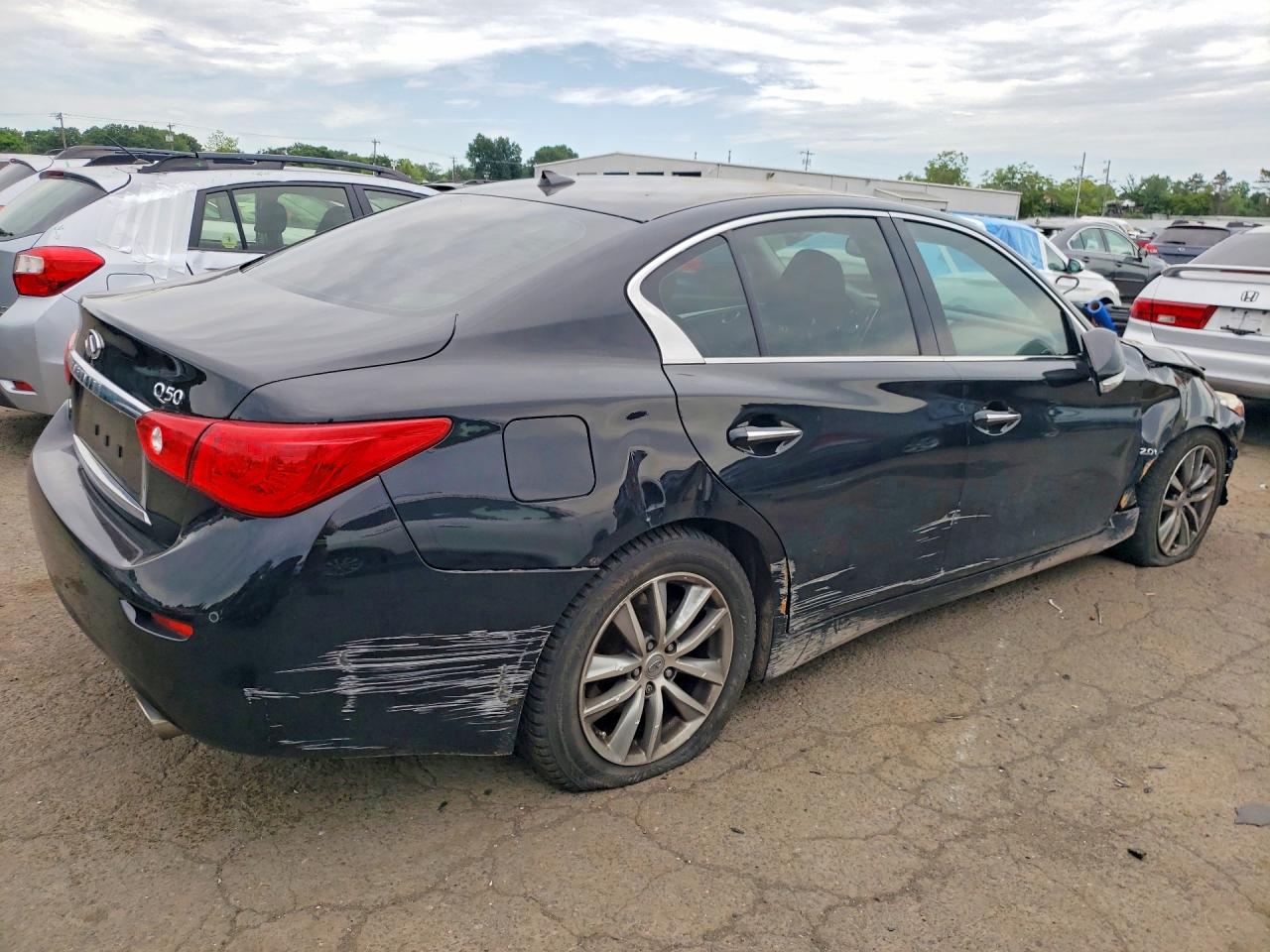 2016 INFINITI Q50