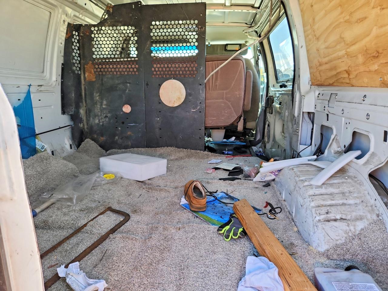 2002 FORD ECONOLINE