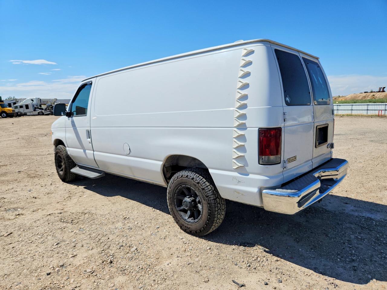 2002 FORD ECONOLINE