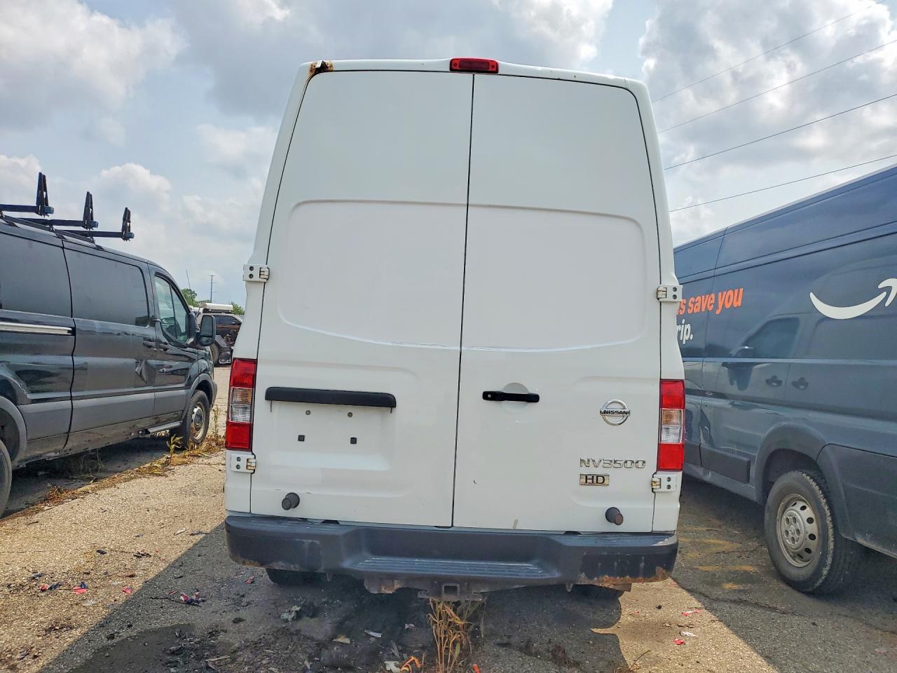 2014 NISSAN NV