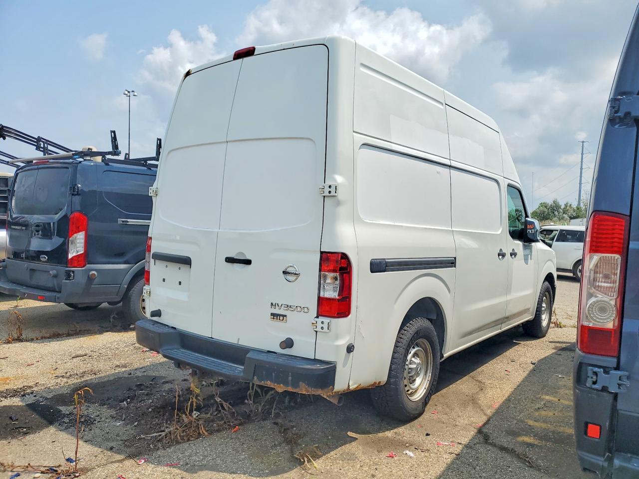 2014 NISSAN NV
