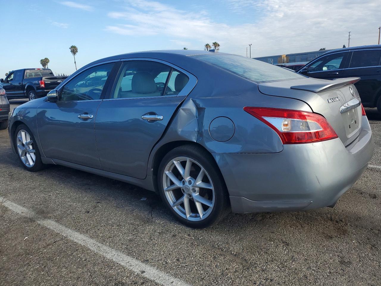 2009 NISSAN MAXIMA