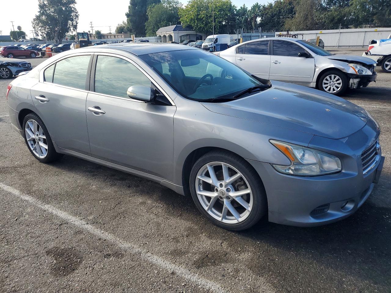 2009 NISSAN MAXIMA