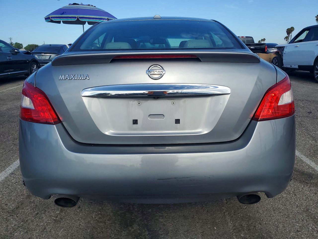 2009 NISSAN MAXIMA