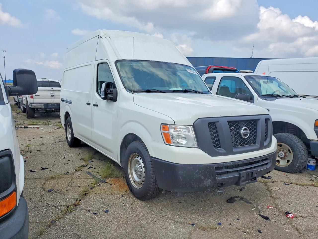 2015 NISSAN NV 3500 HD