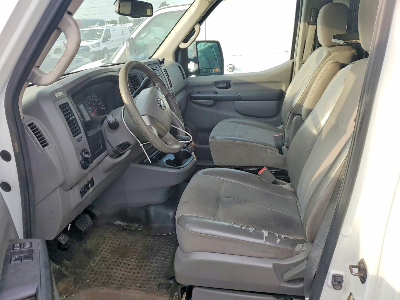 2015 NISSAN NV 3500 HD