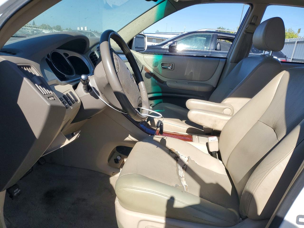 2005 TOYOTA HIGHLANDER