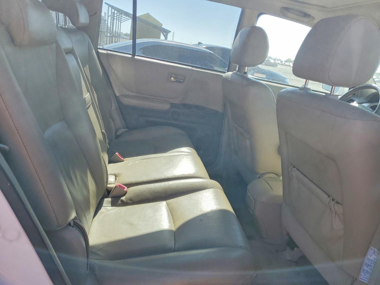2005 TOYOTA HIGHLANDER