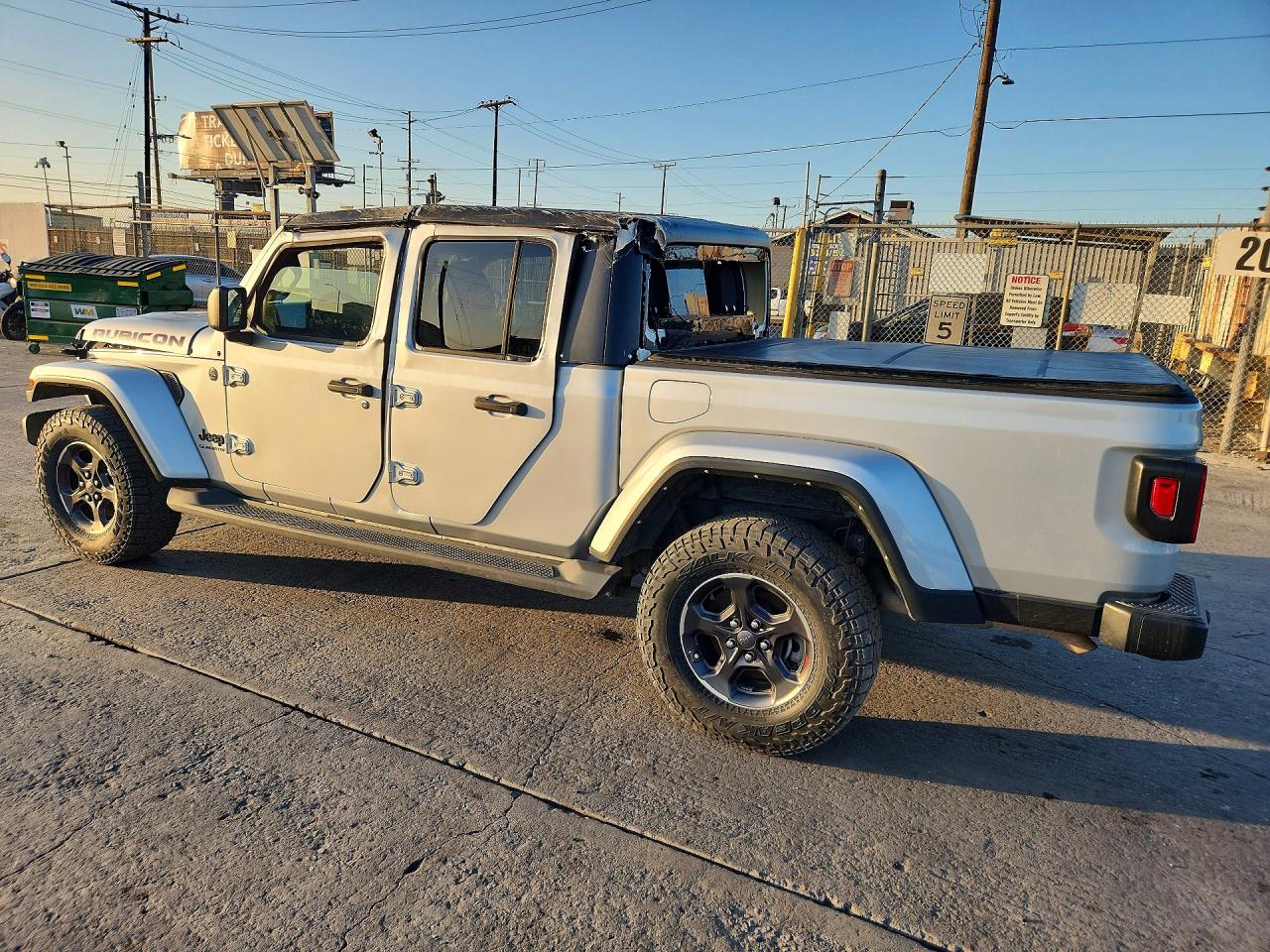 2022 JEEP GLADIATOR