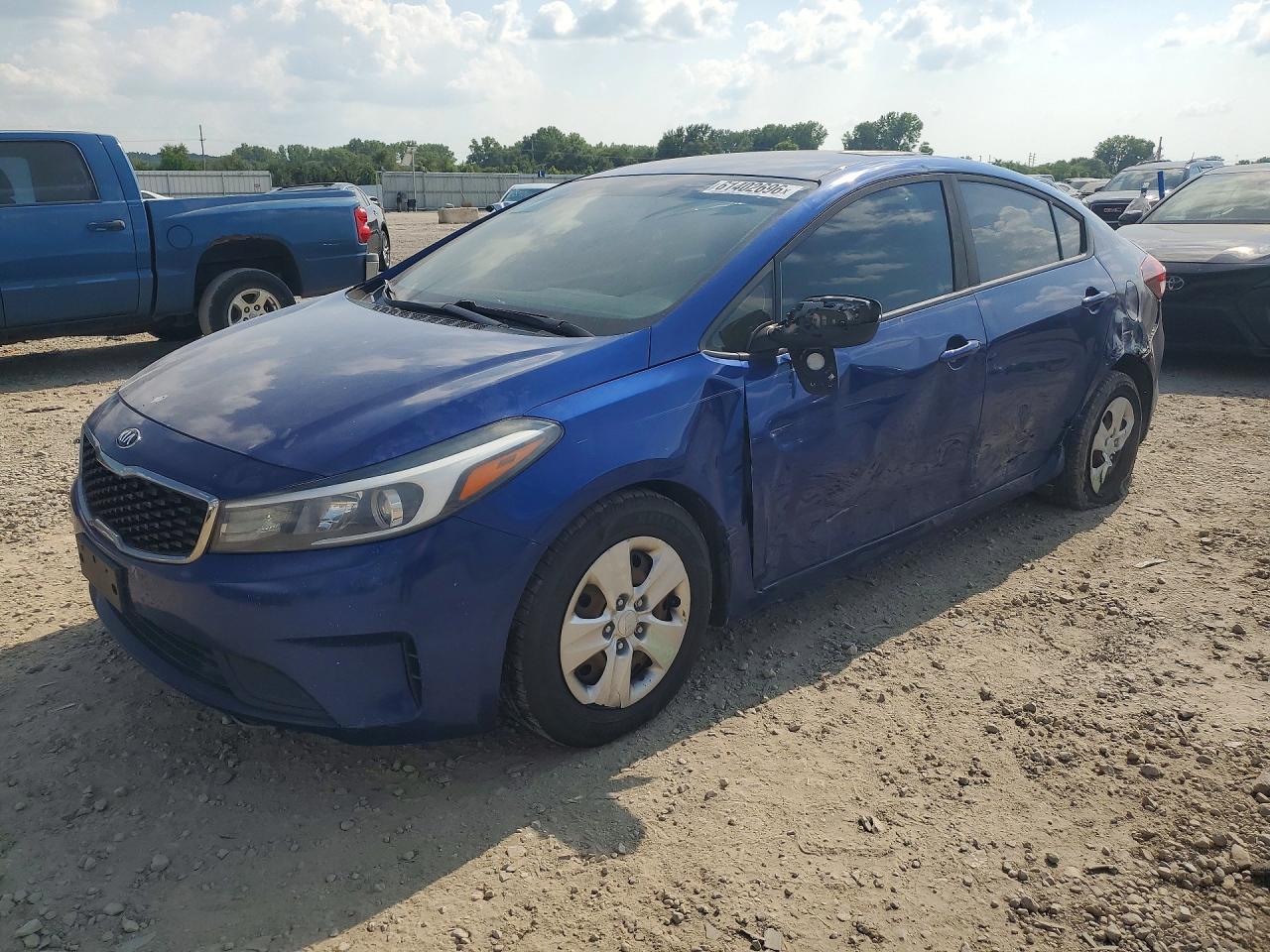 2017 KIA FORTE