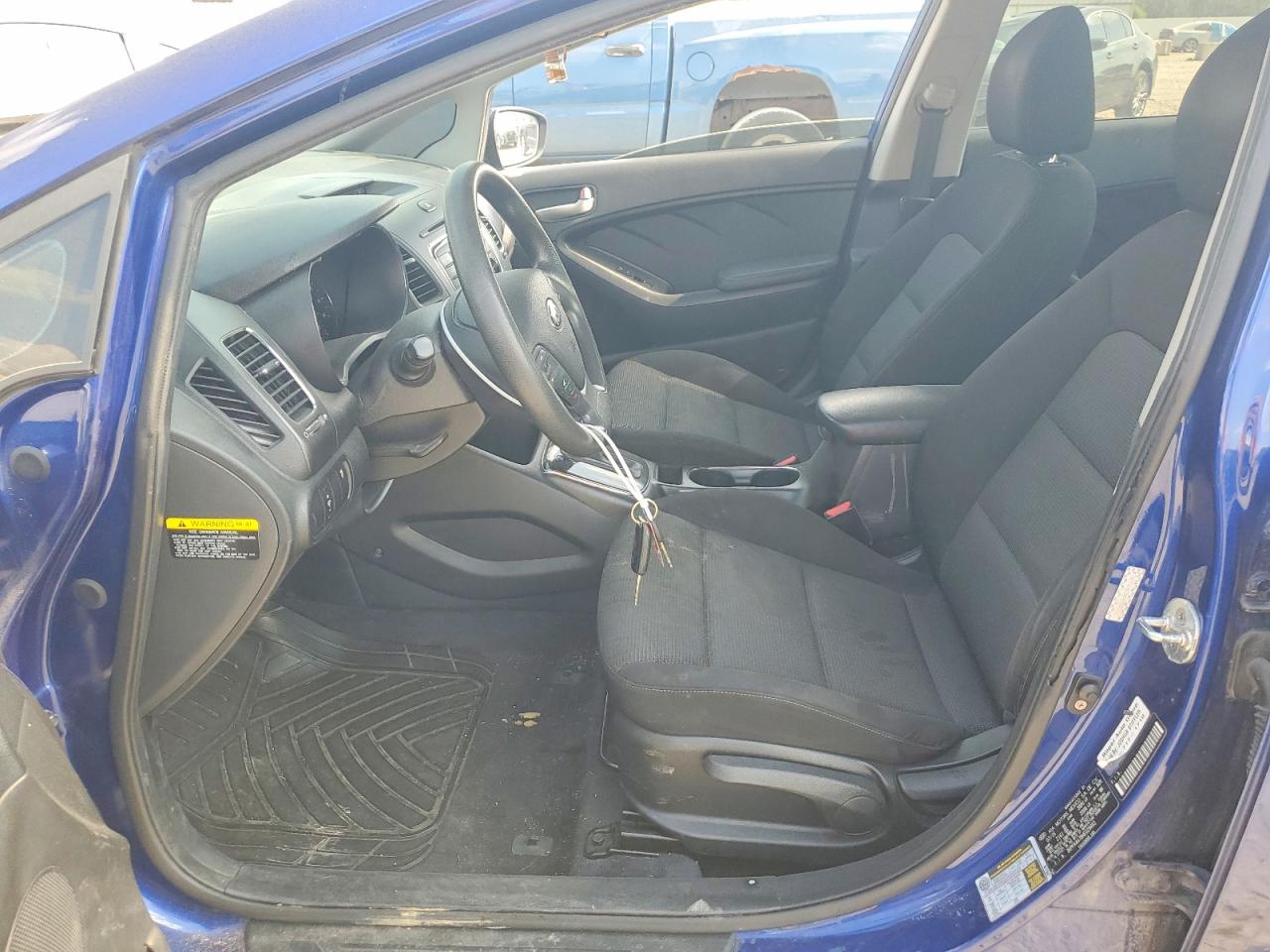 2017 KIA FORTE