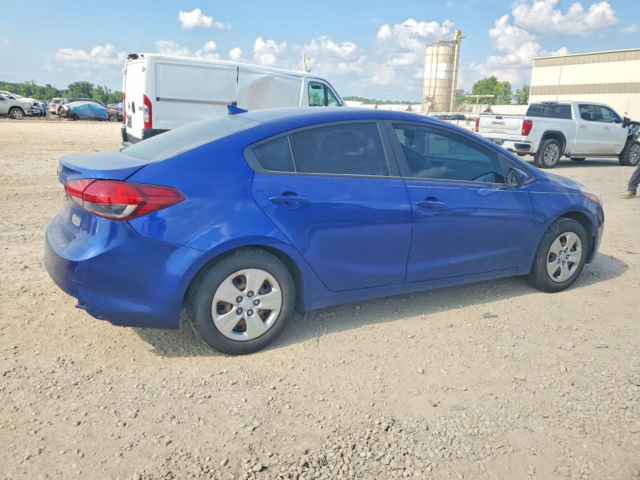 2017 KIA FORTE