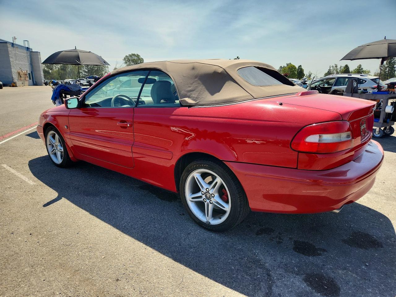 2002 VOLVO C70