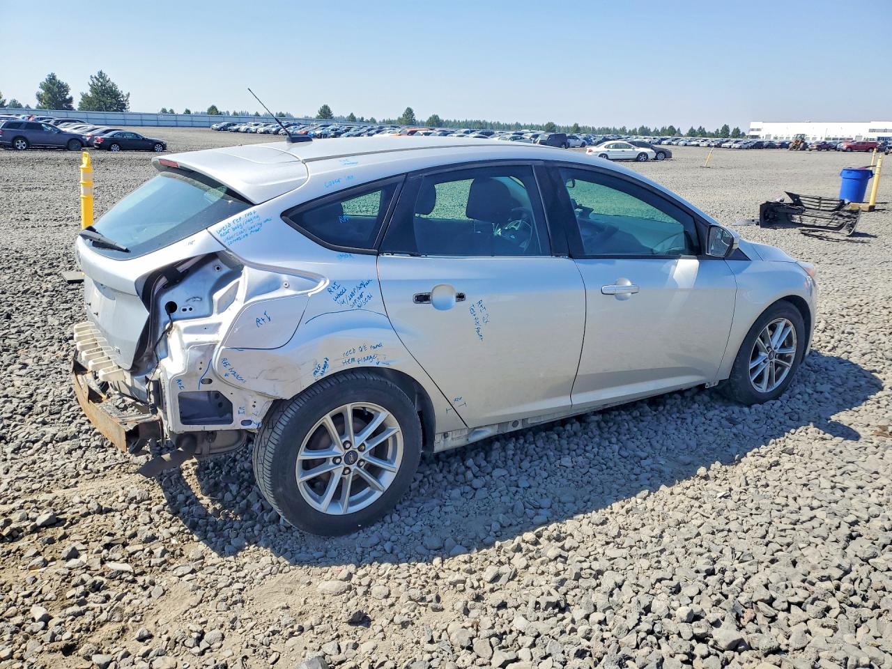 2016 FORD FOCUS